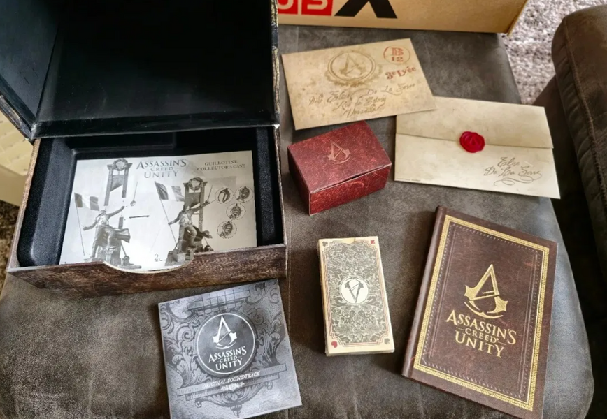 Assassin's Creed Unity Guillotine Collector's Case  41119 фото